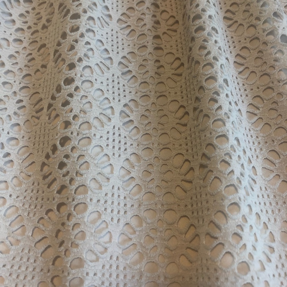 Express eyelet flowy top - Picture 5 of 5